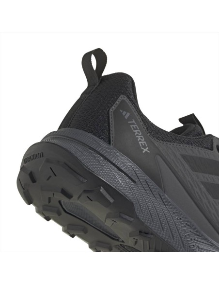 Scarpa adidas TERREX TRACEFINDER 2, uomo nera.  - Vendita online | GBM
