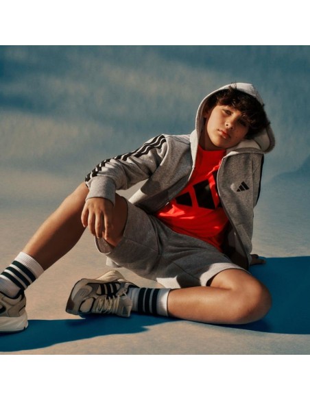 T-Shirt adidas, unisex con logo rossa.  - Vendita Moda sportiva