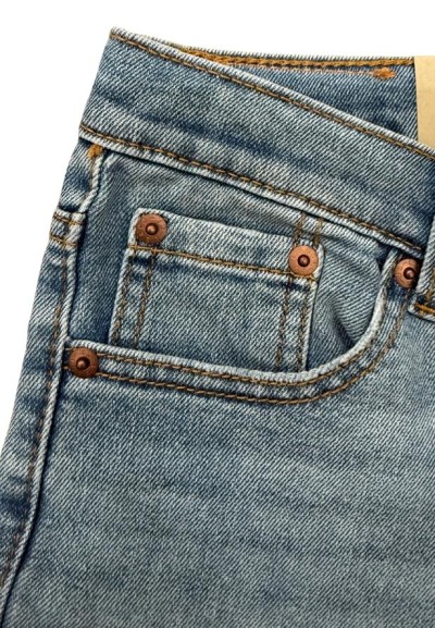 Pantaloncini Levi’s 511 ragazzo in Denim Chiaro – Casual Estivo alla M
